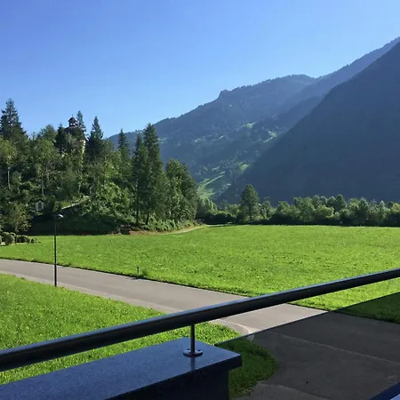 In Near Penkenbahn Lift, Cleaning Included Apartmán